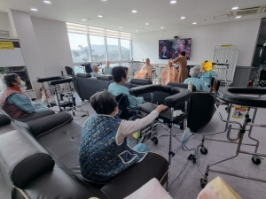 25.02.21 오전-이미용/ 오후-생신잔치 및 노래 (본...